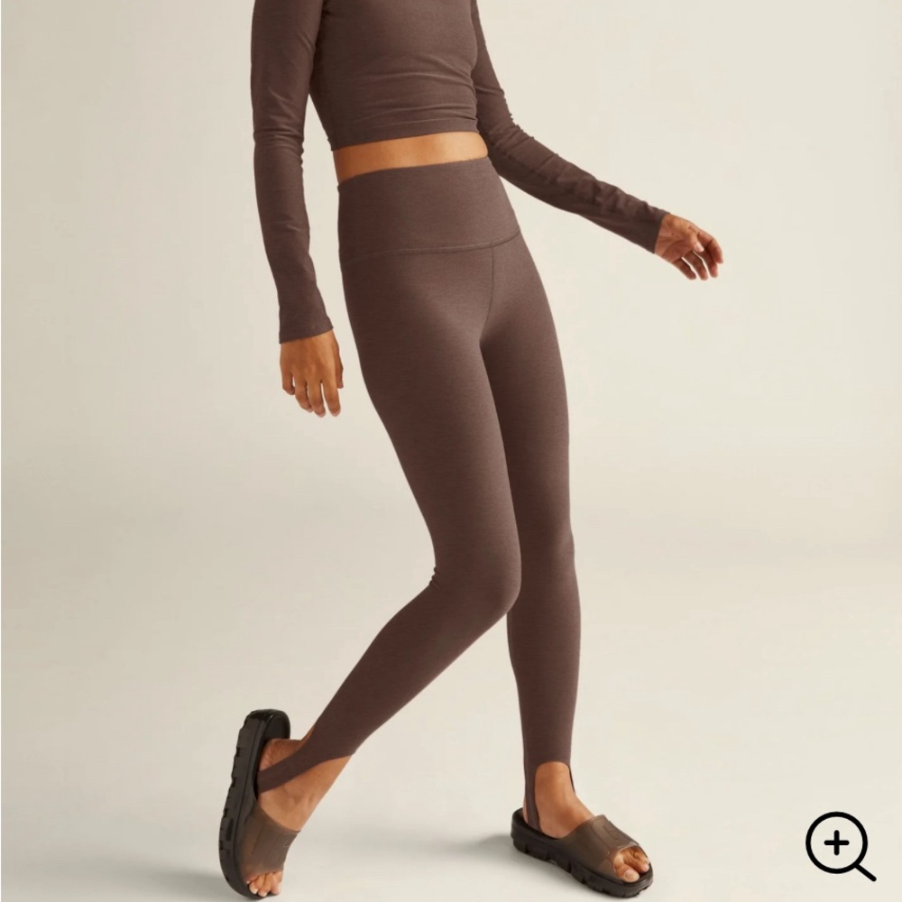 NWT Beyond Yoga Leggings